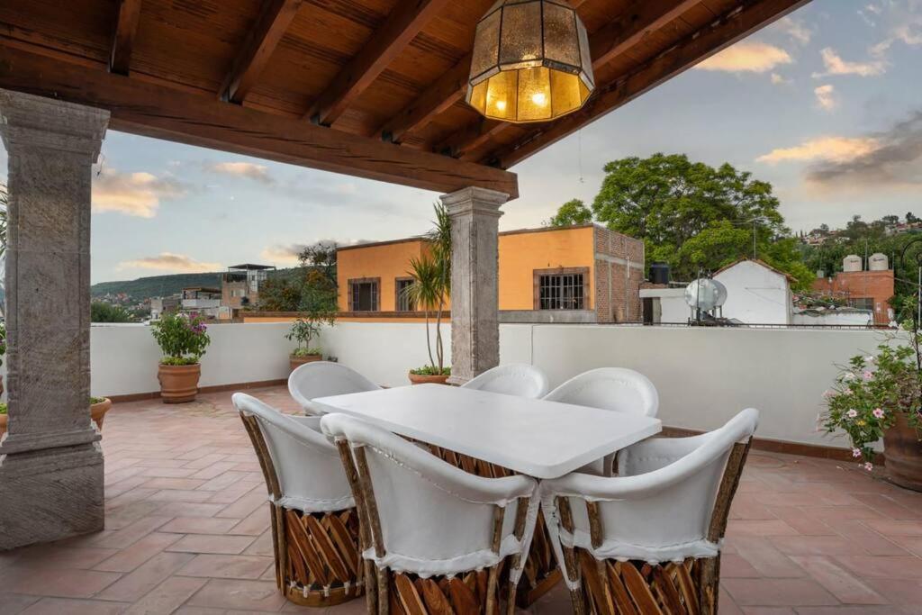 Elegant 3Br Home With Rooftop & Grill In Centro San Miguel Альенде Экстерьер фото